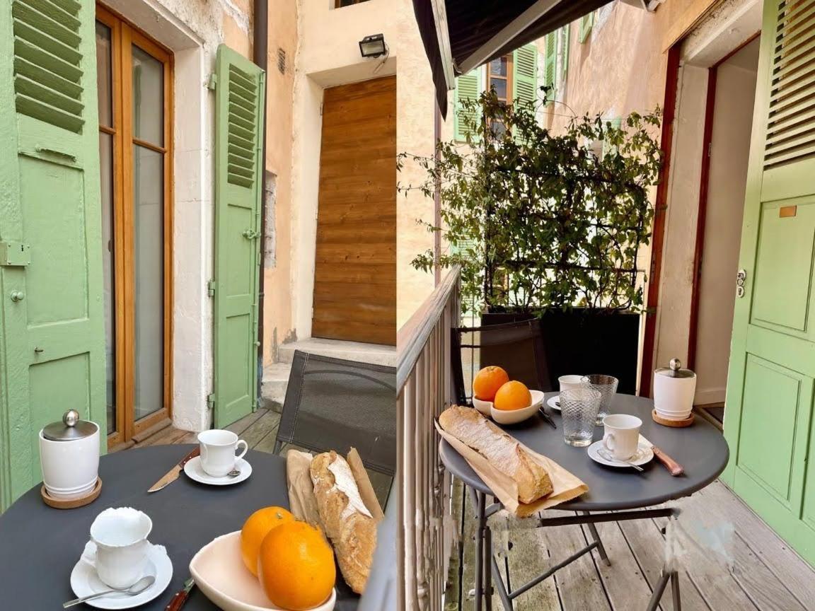 Appartement De Charme Au Coeur De La Vieille Ville Annecy Extérieur photo
