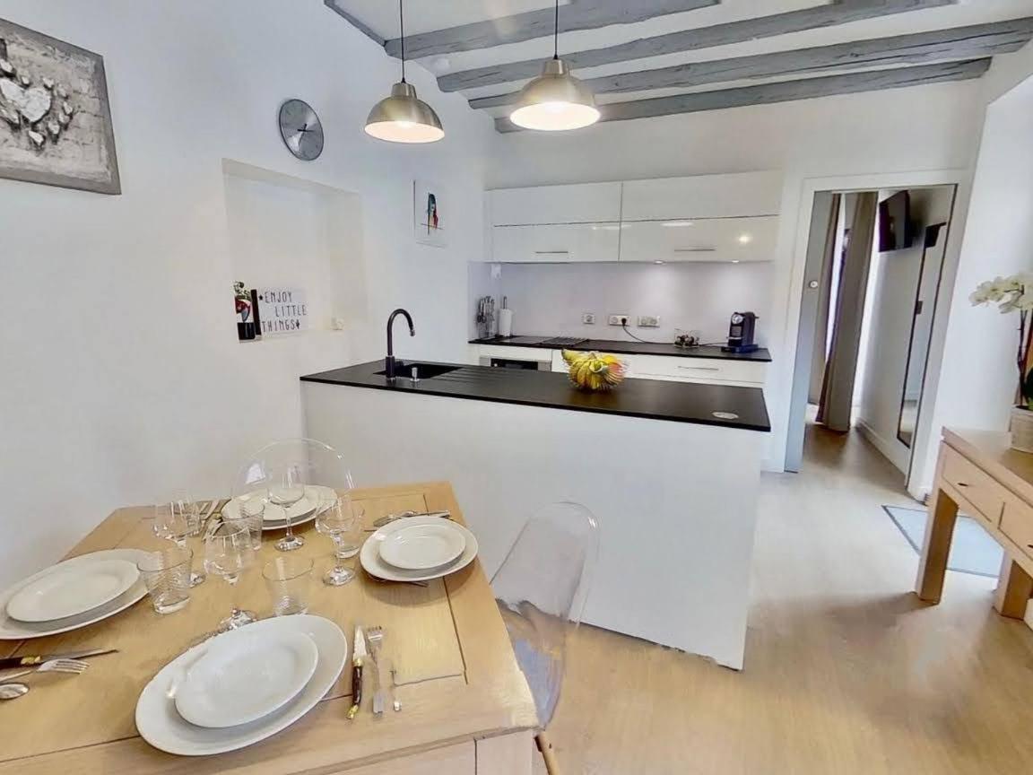 Appartement De Charme Au Coeur De La Vieille Ville Annecy Extérieur photo